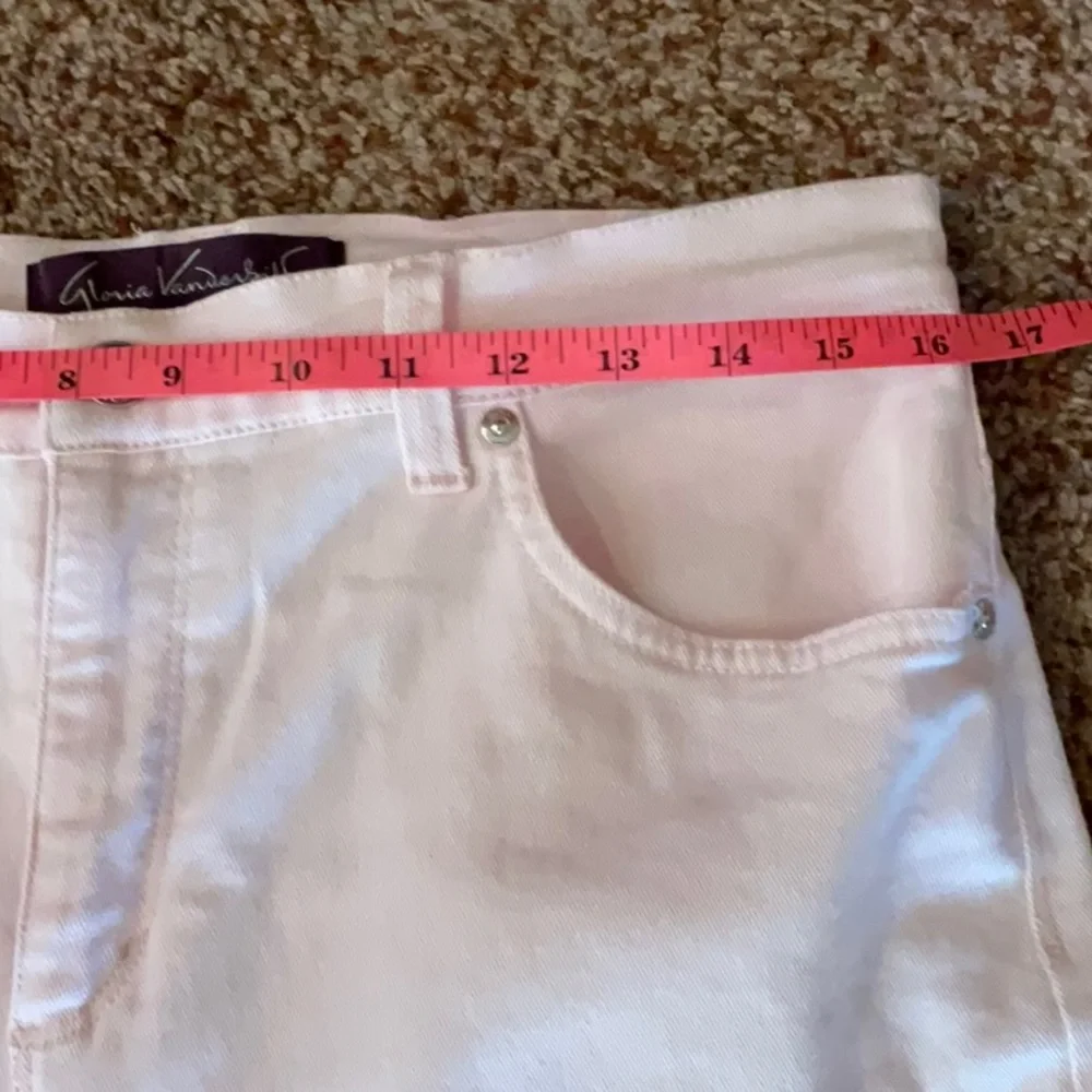 Gloria Vanderbilt Amanda Jeans. Size 10 Short Light pink EUC - Picture 8 of 14